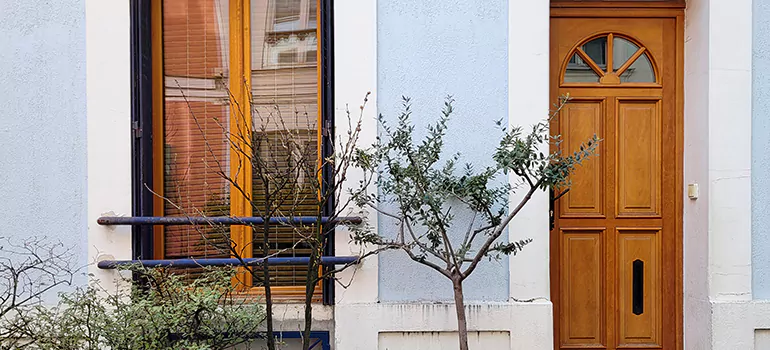 Residential Garage Doors Near Me in Lutz, FL