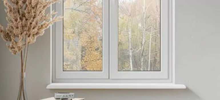 Vinyl Window Stool in Lutz, FL